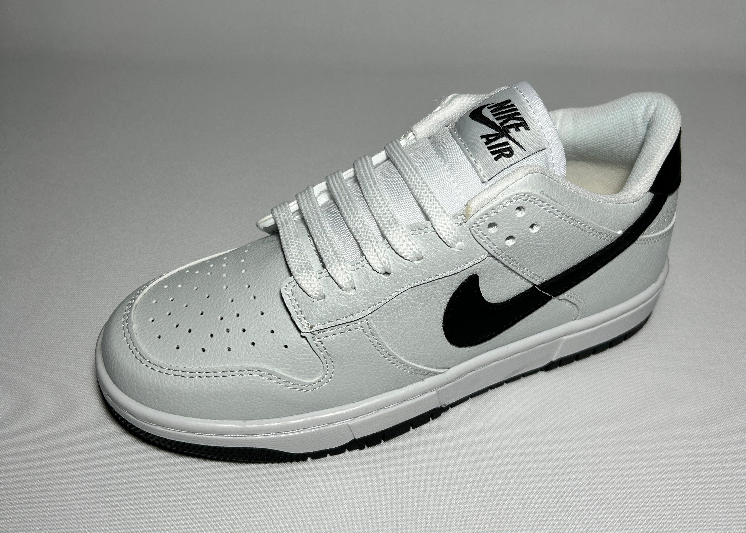 NIKE DUNK