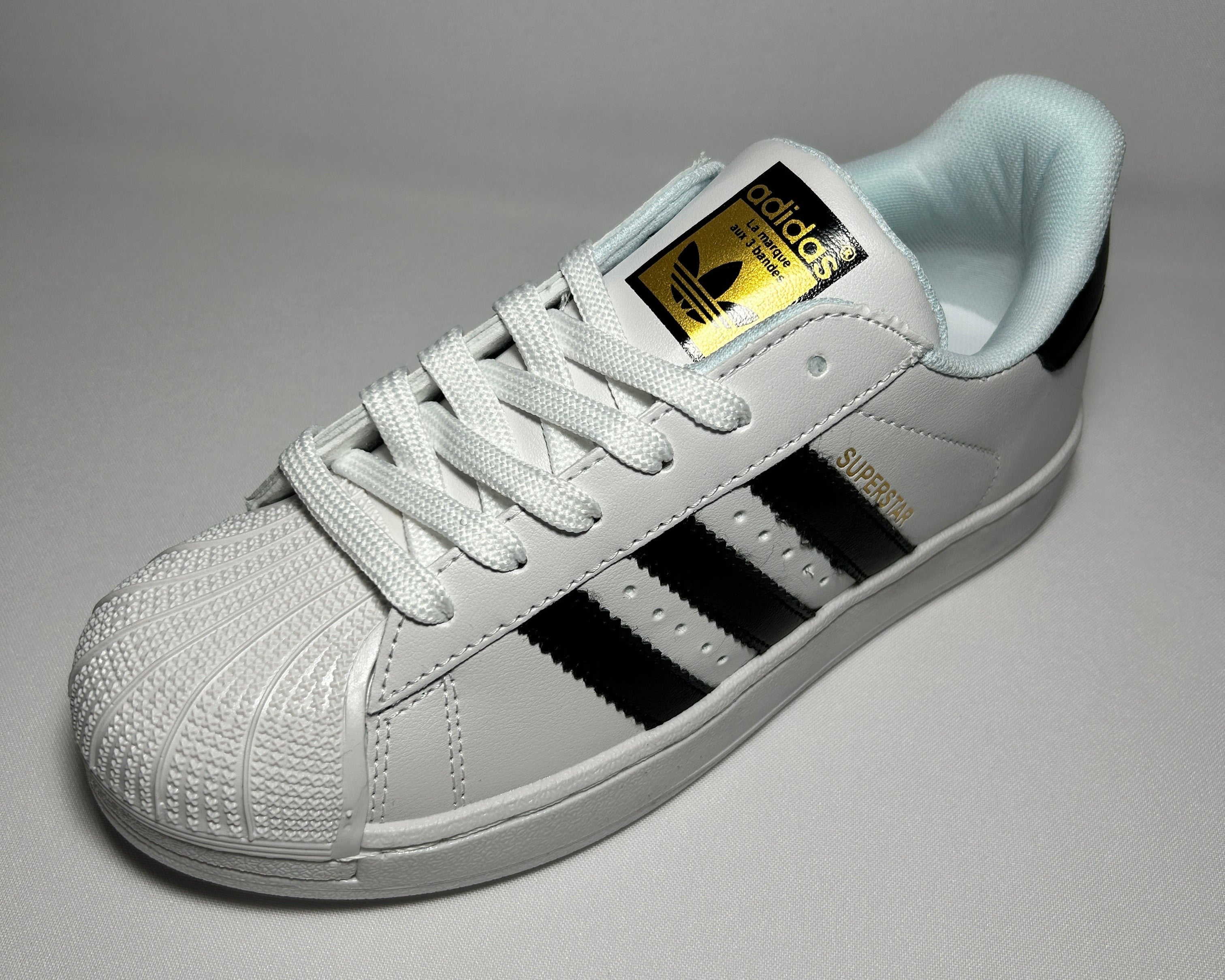 SUPERSTAR