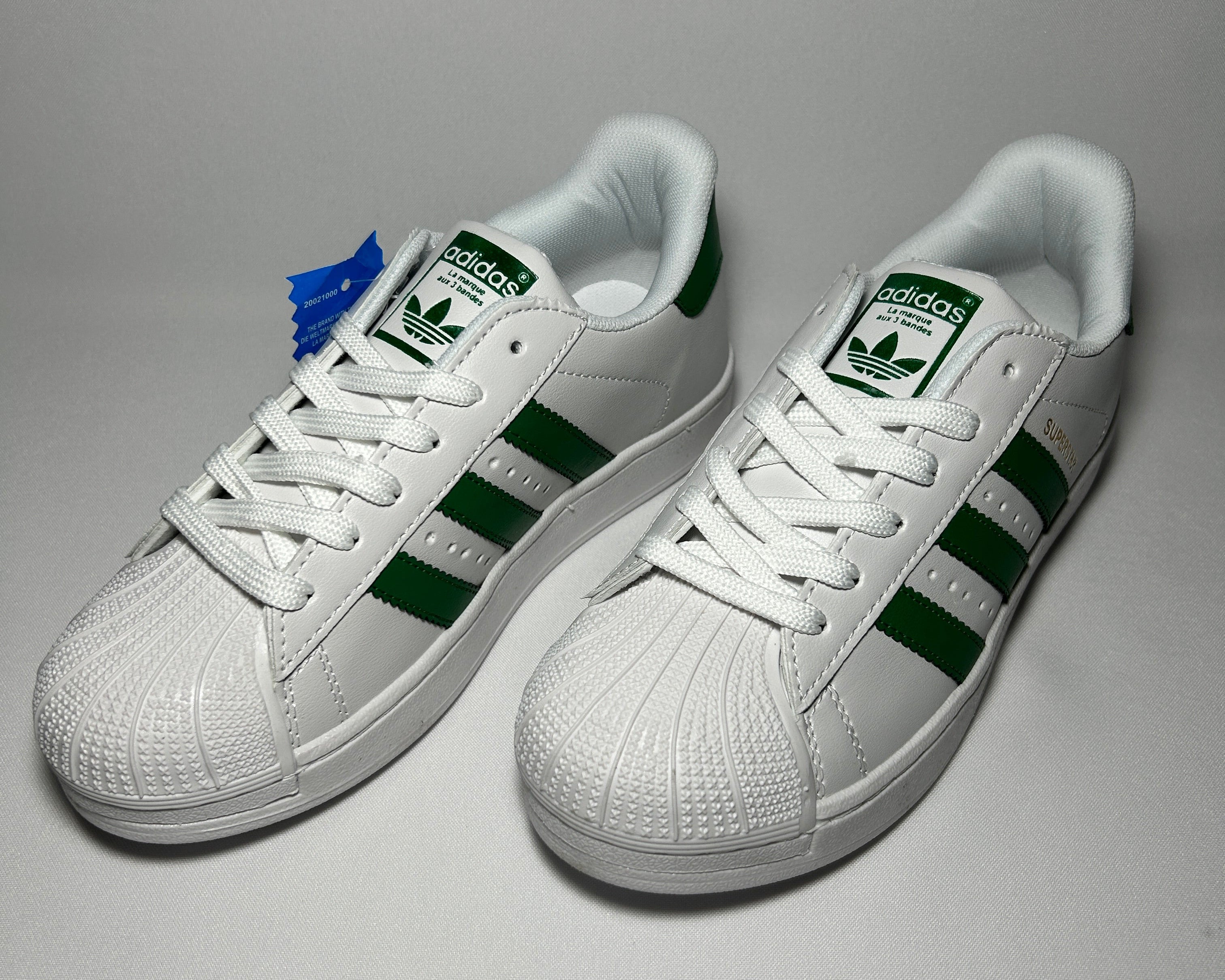 SUPERSTAR
